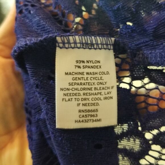 Halogen Blue Sheer Floral Blouse Size Small‎ - Picture 7 of 7